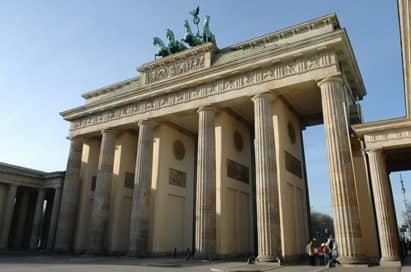 <h3>Brandenburg Gate</h3>
<p>A symbol of unity and peace, the Brandenburg Gate is a must-visit on Berlin school trips, representing centuries of history and resilience.</p>
<p> </p>